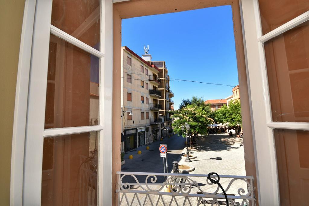 Domus Regia Hotel Olbia Exterior photo